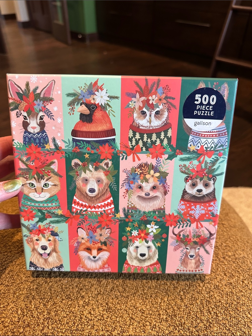 Galison Pets 500-Piece Puzzle - Coral & Green Holiday Animal Portraits